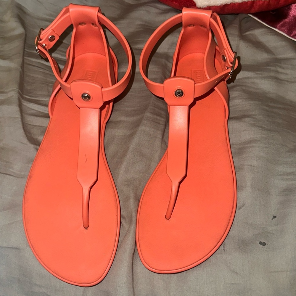 Hunter Women’s Bright Orange Thong Sandals Shoes — Size 7 38